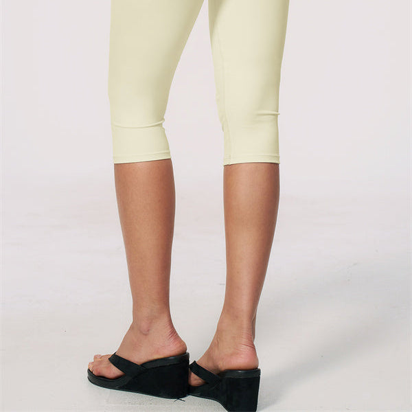 RogueFit Capri Leggings