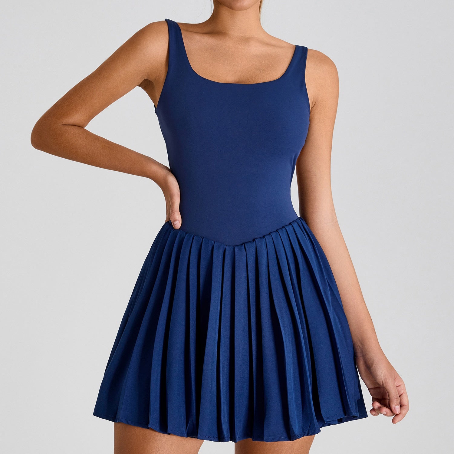 Vestido Deportivo con Espalda Descubierta y Shorts Integrados para Mujer 0 - Vorti