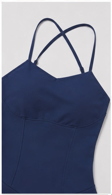 Vestido Deportivo Ajustado con Tirantes y Shorts Integrados para Mujer