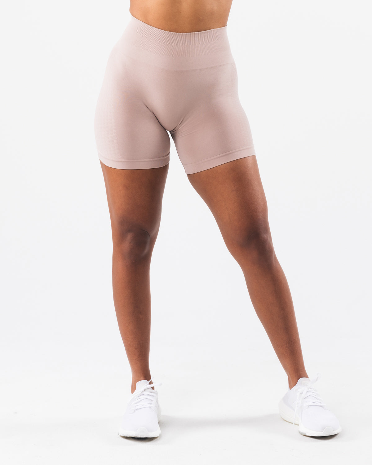 Vorti Contour Ultra-High Rise Short - Porcelain