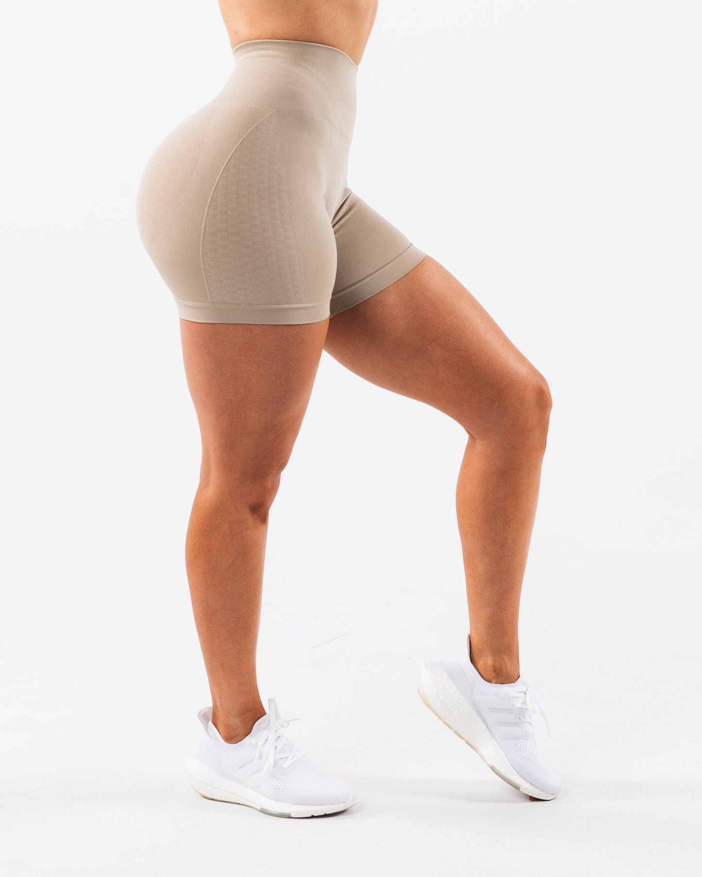 Vorti Contour Ultra-High Rise Short - Grand Central