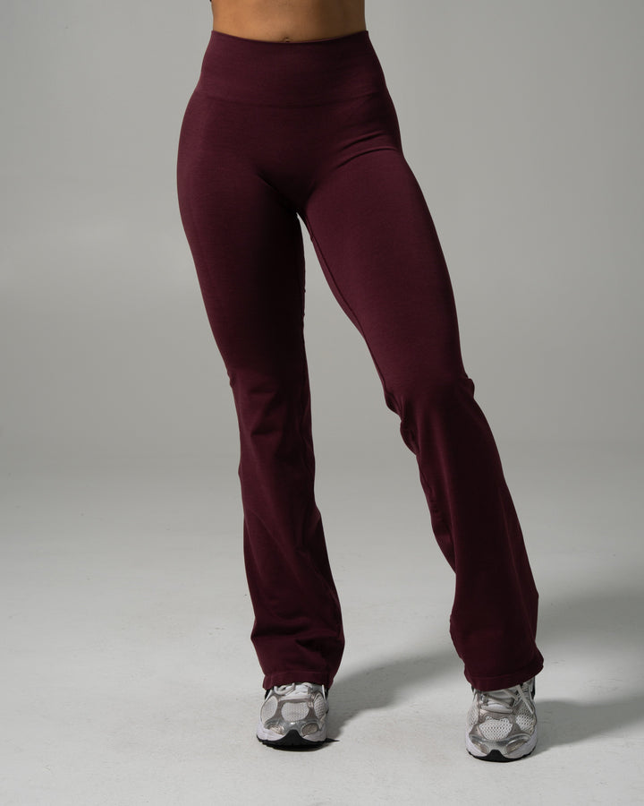 Vorti Pump Mid Rise Flared Pant - Merlot