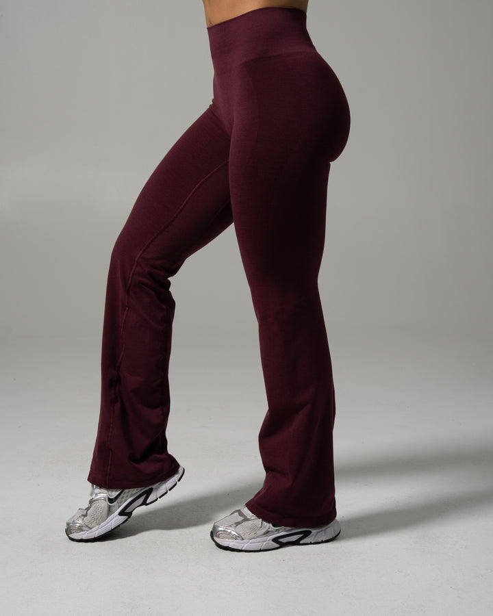 Vorti Pump Mid Rise Flared Pant - Merlot