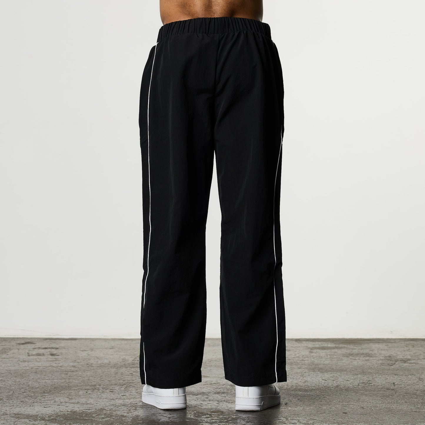 BLACK NYLON TRACKSUIT PANTS
