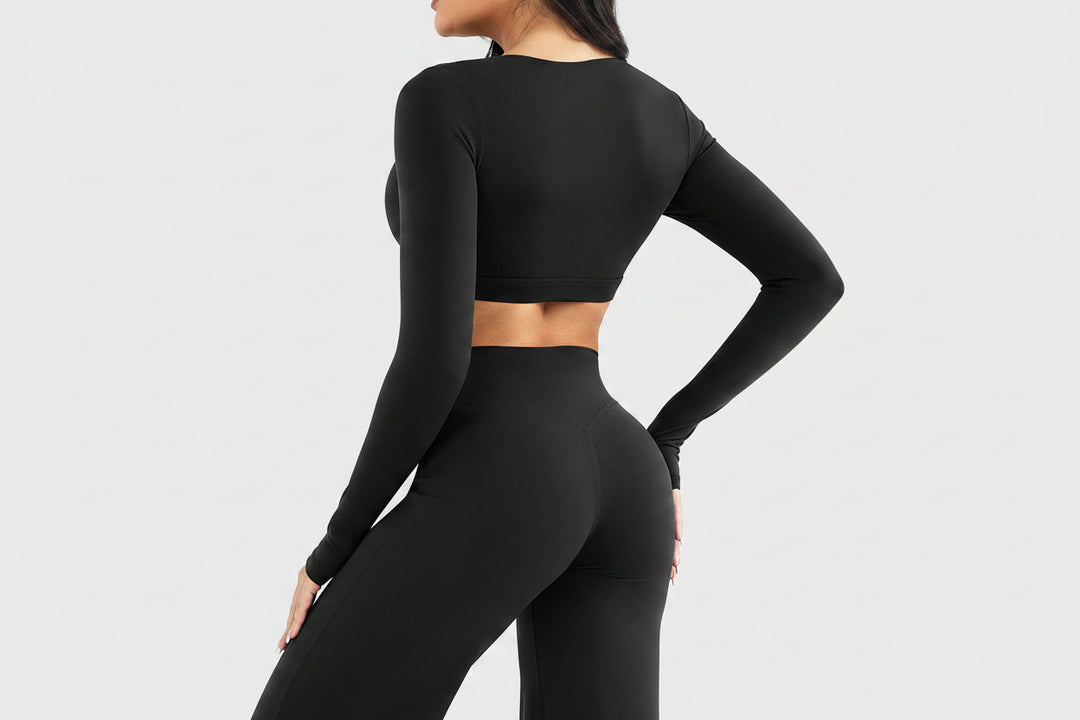 Vorti Aberney V Neck Long Sleeve Crop Top