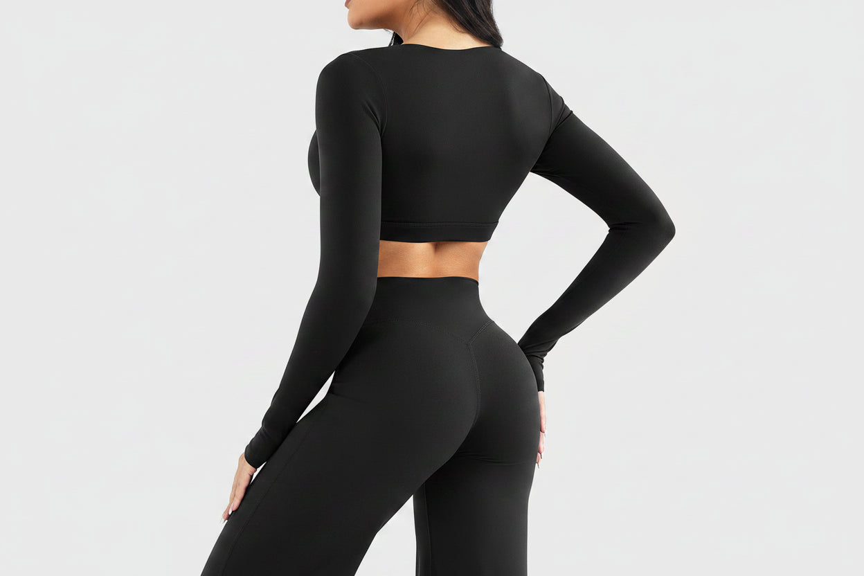 Vorti Aberney V Neck Long Sleeve Crop Top